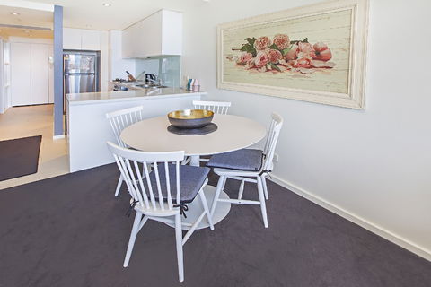 Melbourne Holiday Apartments Flinders Wharf - Accommodation Asia 4