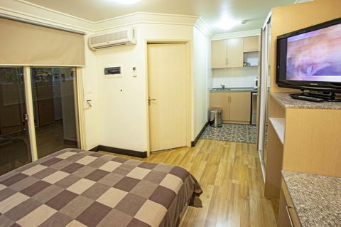 Cattrall Park Motel - Accommodation Asia 2