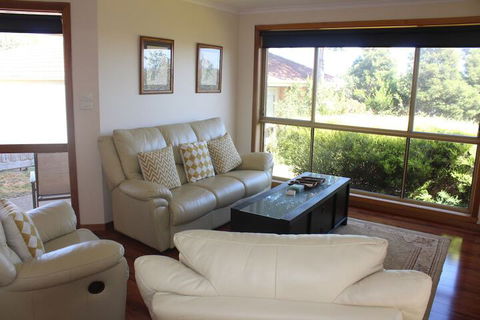 Australian Home Away At Doncaster Andersons Creek 2 - Accommodation Asia 4