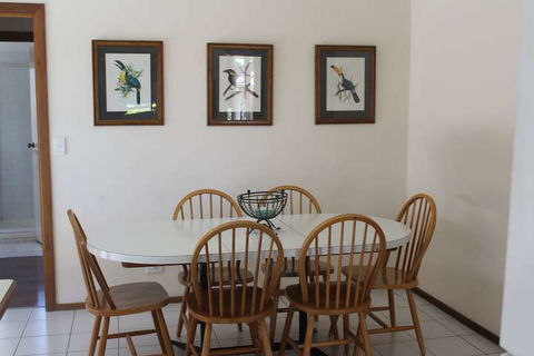 Australian Home Away At Doncaster Andersons Creek 2 - Accommodation Asia 2