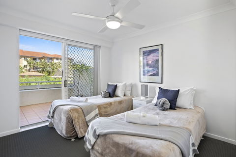 Kirra Palms Holiday Apartments - Accommodation Asia 0