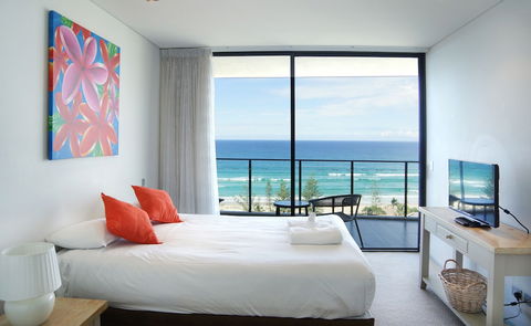 Ambience On Burleigh Beach - Accommodation Guide 5