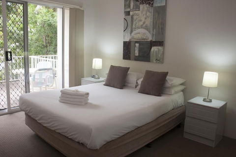 Bayview Bay Apartments & Marina - Accommodation Guide 4