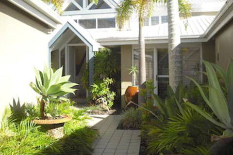 Sanctuary Cove Villas - Accommodation Asia 0