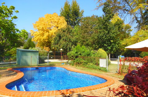 Bright Highland Valley Cottages - Accommodation Asia 1