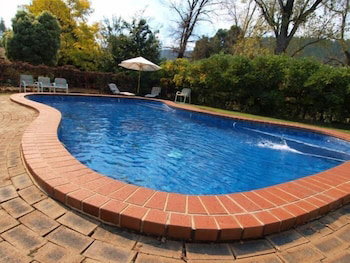 Bright Highland Valley Cottages - Accommodation Asia 2