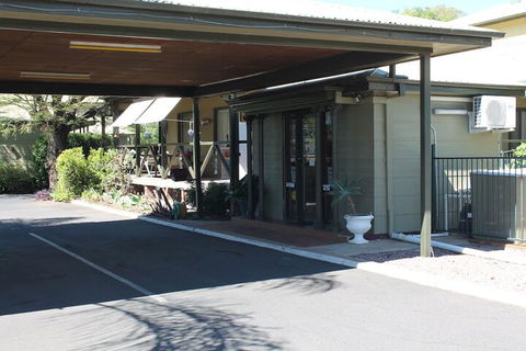 Lake Forbes Motel - Accommodation Asia 2