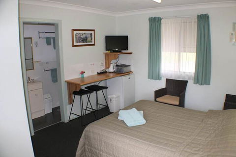 Lake Forbes Motel - Accommodation Asia 5