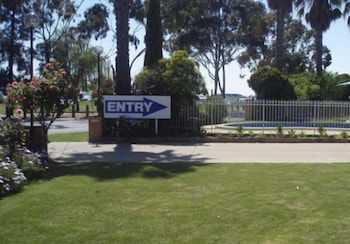 Lakeview Motel - Accommodation Guide 3