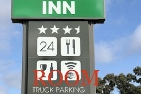 Golfview Motor Inn - Accommodation Asia 0
