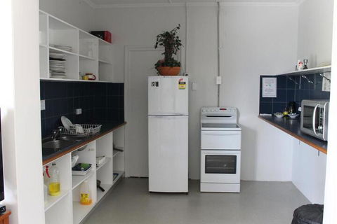 Tin Can Bay Backpackers - Accommodation Asia 2