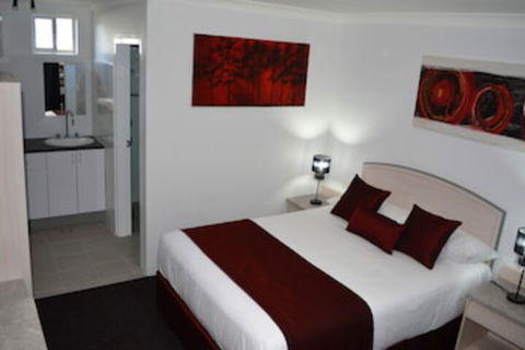 Alabaster Motor Inn Taree - Accommodation Guide 0