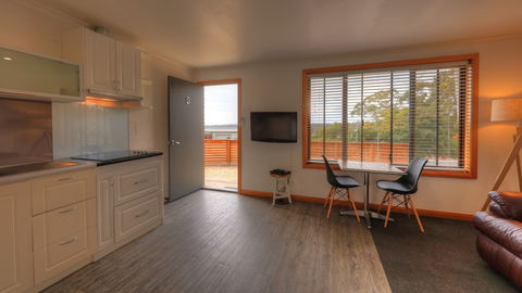 Sweetwater Villas - Accommodation Guide 2