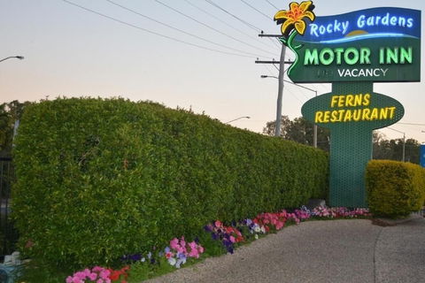 Rocky Gardens Motor Inn - Accommodation Guide 4