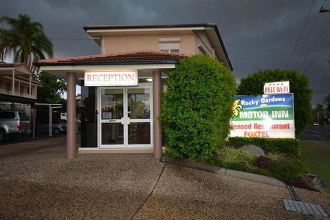 Rocky Gardens Motor Inn - Accommodation Guide 6