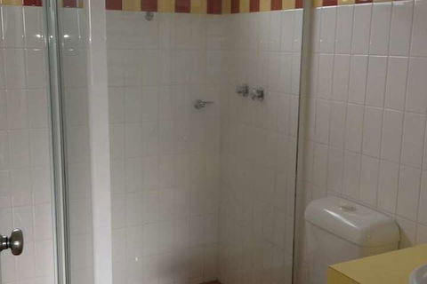 Waterview Holiday Apartments - Accommodation Asia 5