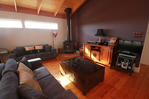 Pelican Sands Bed & Breakfast - Accommodation Guide 4