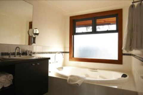 Lazy River Boutique Bed & Breakfast - Accommodation Guide 3