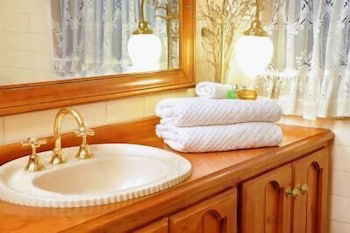 Gracehill - Accommodation Asia 5