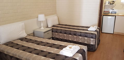 Bondi Motel - Accommodation Guide 3