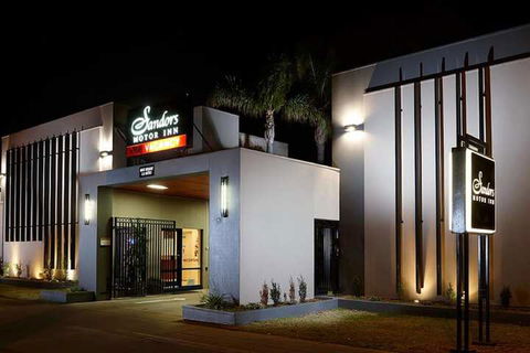 Sandors Motor Inn - Accommodation Asia 4