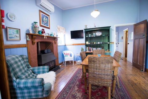 Pammys Palace - Accommodation Asia 2