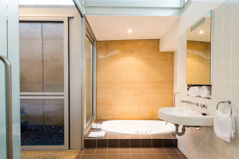 Gilgara Retreat - Accommodation Asia 6