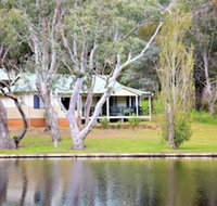Bushy Lake Chalets - Accommodation Guide