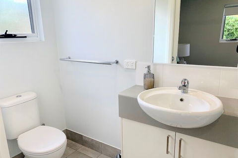 17 By The Sea Dunsborough - Accommodation Asia 6