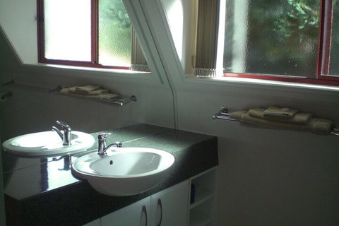 Mallacoota's Shady Gully Caravan Park - Accommodation Guide 6