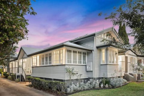 Elindale House Bed & Breakfast - Accommodation Asia 0
