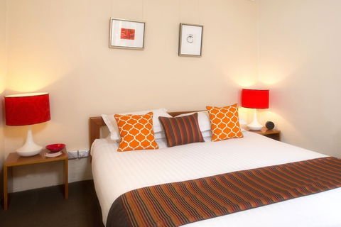 Twofourtwo Boutique Apartments - Accommodation Asia 3