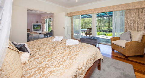Crystal Creek Meadows Luxury Cottages - Accommodation Guide 6