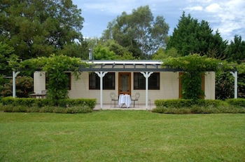 Crystal Creek Meadows Luxury Cottages - Accommodation Guide 1