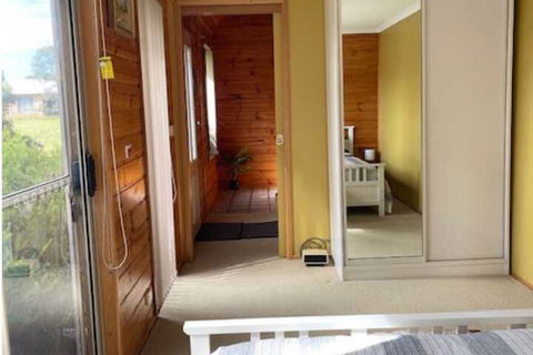 Alexanders' Of Richmond - Accommodation Guide 6