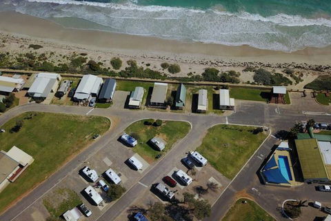 Sunset Beach Holiday Park - Accommodation Asia 3