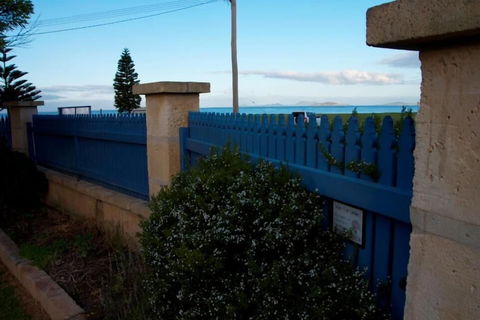 Esperance Beachfront Resort - Accommodation Guide 2
