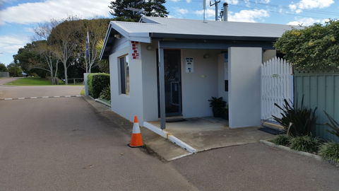 Esperance Bay Holiday Park - Accommodation Asia 0