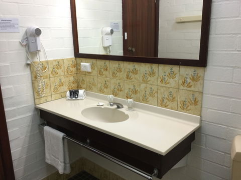Bayview Motel - Accommodation Guide 4