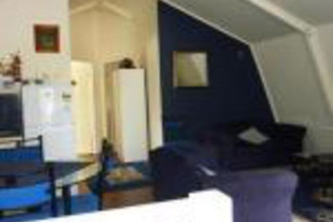 The Doo Drop Inn - Accommodation Guide 0