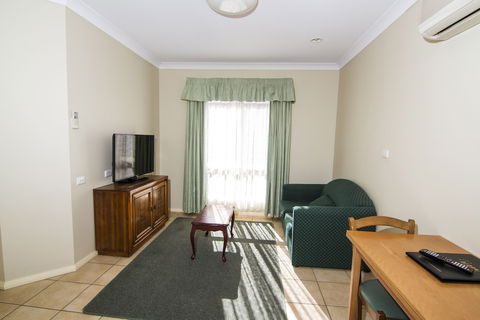 Green Gables Motel - Accommodation Asia 4