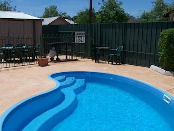 Green Gables Motel - Accommodation Asia 0