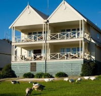 Lakeside Suites 1 - Accommodation Asia