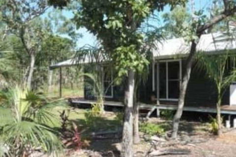 Chalets On Woodlands - Accommodation Guide 0
