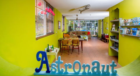 Ocean Paradise Holiday Units - Accommodation Asia 4