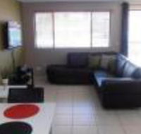 Beachside Court Holiday Apartments - Accommodation Asia