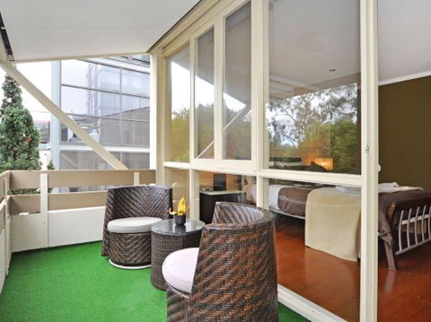 Park Vista Executive Townhouses - Accommodation Guide 5