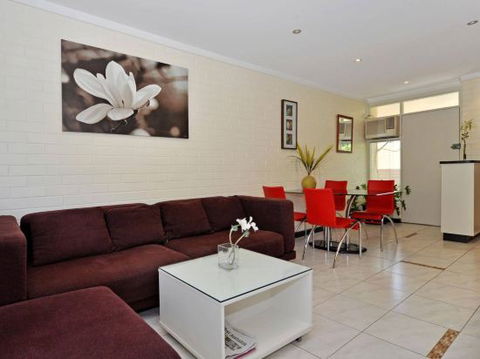 Park Vista Executive Townhouses - Accommodation Guide 0