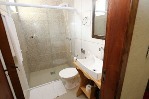 Lakeview 3 Bedroom House - Accommodation Guide 4
