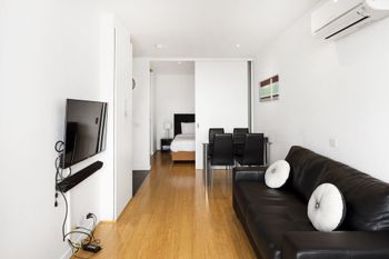 Roomerang At Katherine Place 23 - Accommodation Asia 2